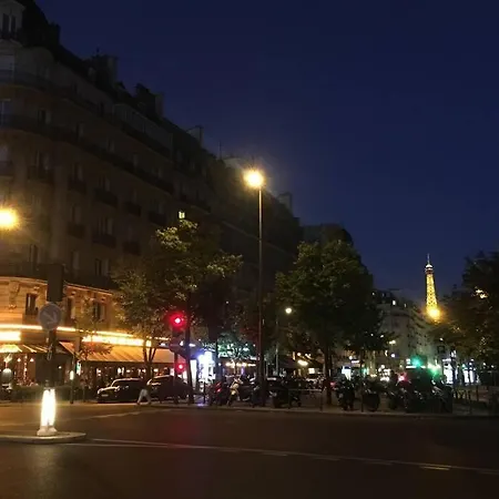De Charme Avec Terrasse Vue Tour Eiffel