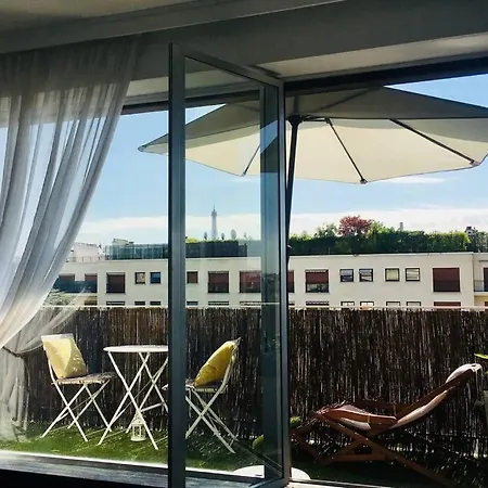 De Charme Avec Terrasse Vue Tour Eiffel