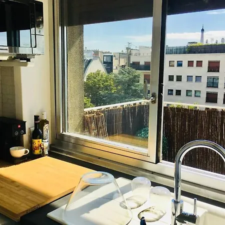 De Charme Avec Terrasse Vue Tour Eiffel Appartement