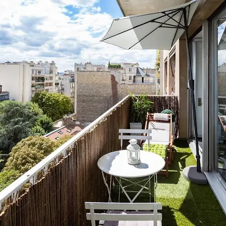 De Charme Avec Terrasse Vue Tour Eiffel Paris